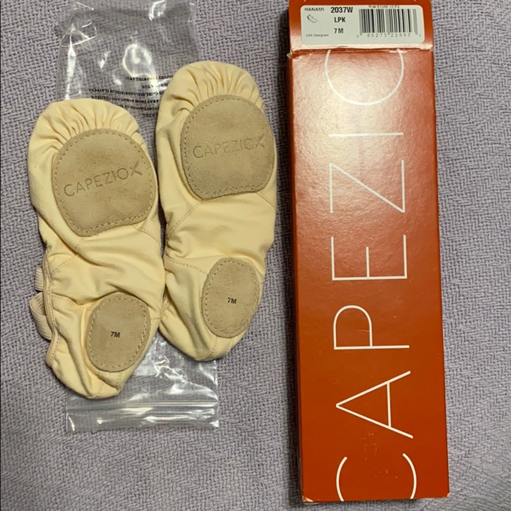 Ballet shoes